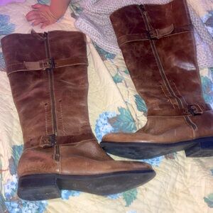 Genuine Leather boots. Man made sole. 8&1/2 wide. Made in Brazil